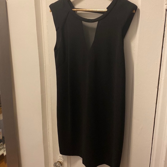 Robe Zara Woman Noire Avec Encolure Embellie Strass - Taille M, Occasion Très Bon état